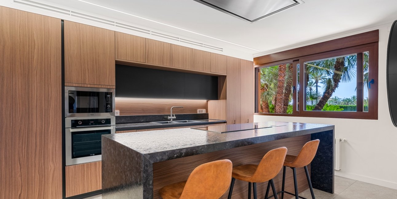 Resale - Country House -
Elche - Elche - Country