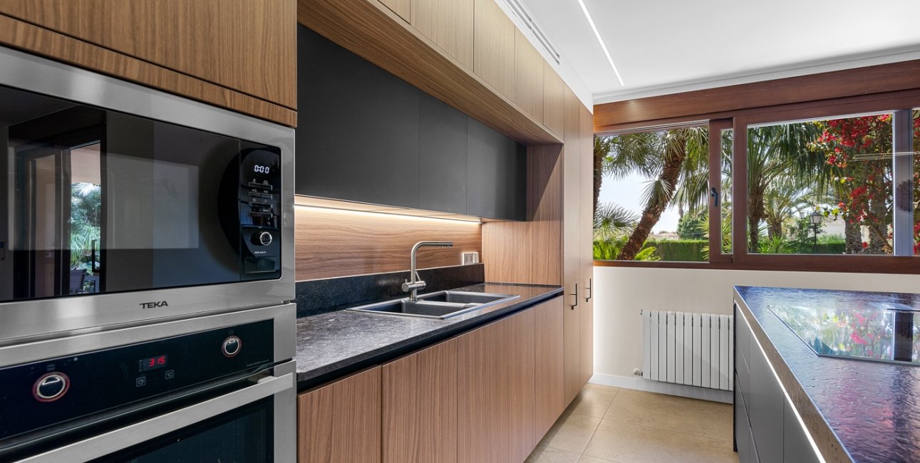 Resale - Country House -
Elche - Elche - Country