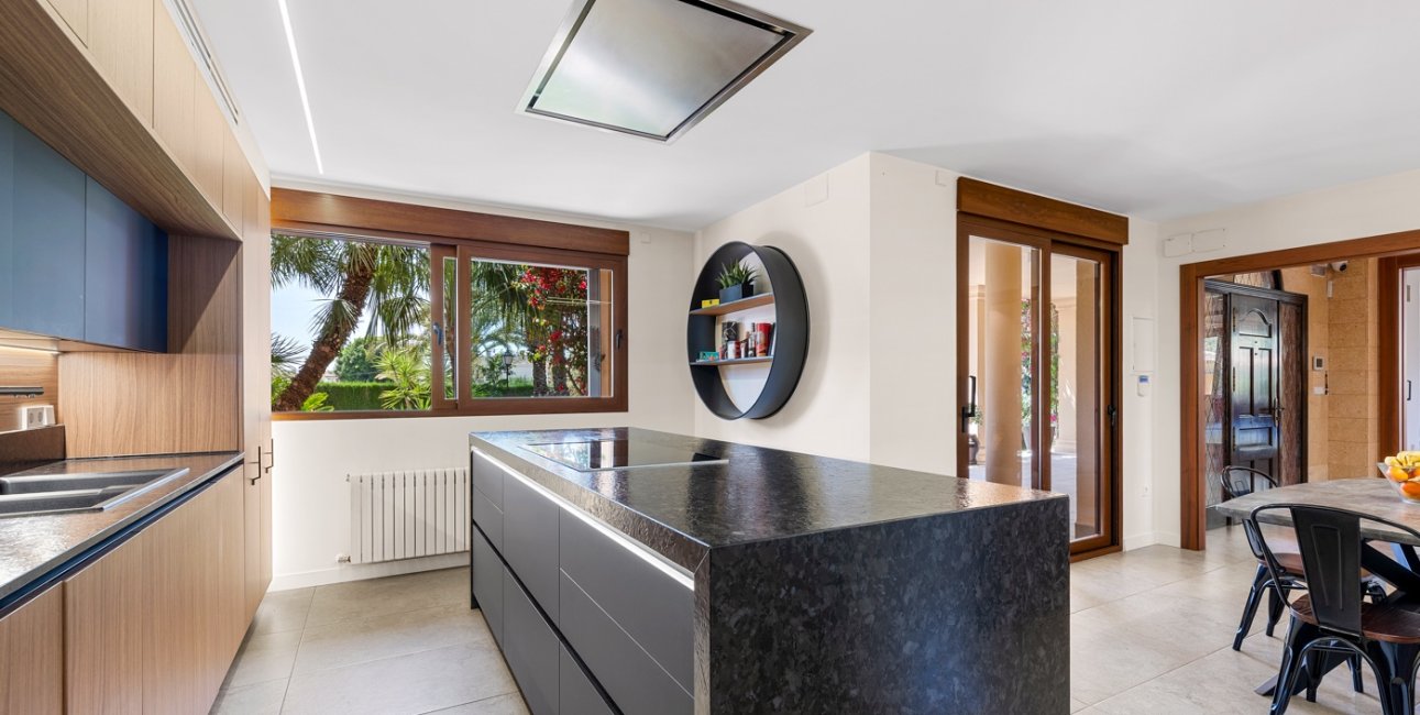 Resale - Country House -
Elche - Elche - Country