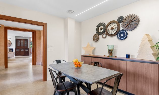 Resale - Country House -
Elche - Elche - Country