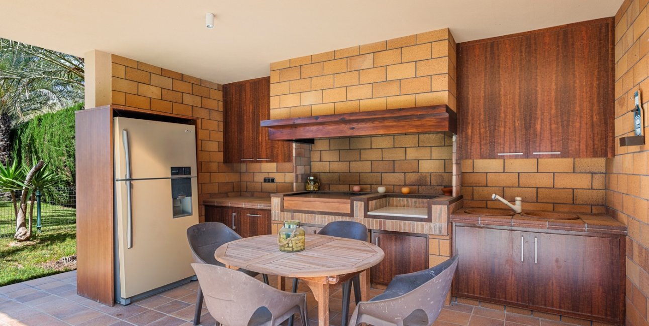 Resale - Country House -
Elche - Elche - Country