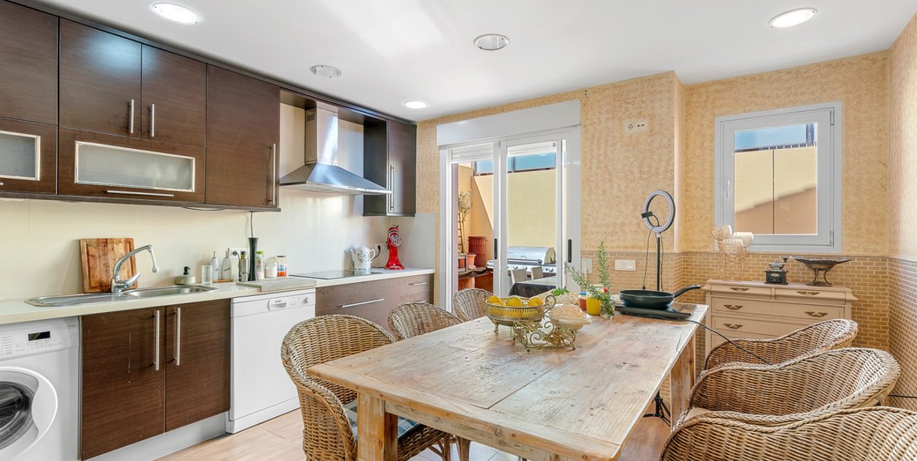 Resale - Villa -
Alfaz del Pi - Alfaz del Pi - Town