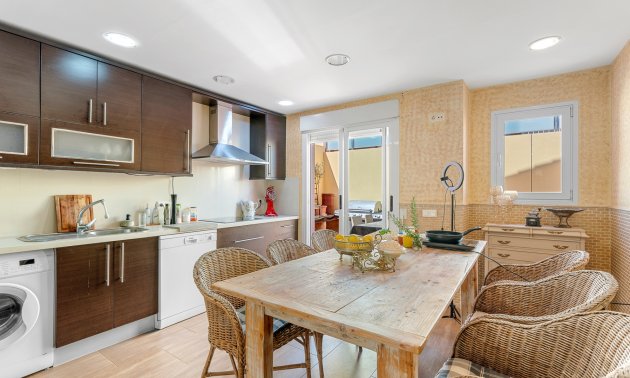 Resale - Villa -
Alfaz del Pi - Alfaz del Pi - Town