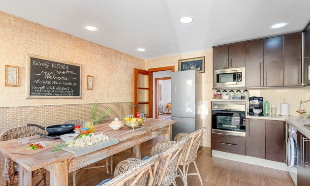 Resale - Villa -
Alfaz del Pi - Alfaz del Pi - Town