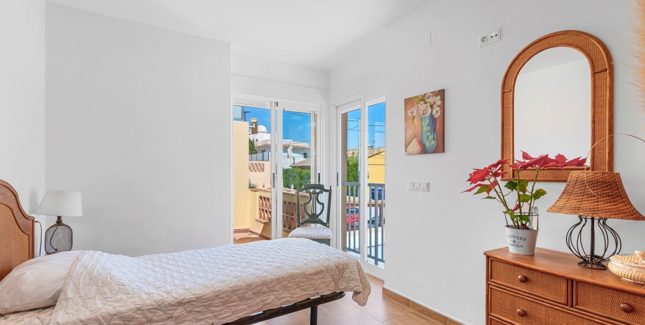 Resale - Villa -
Alfaz del Pi - Alfaz del Pi - Town