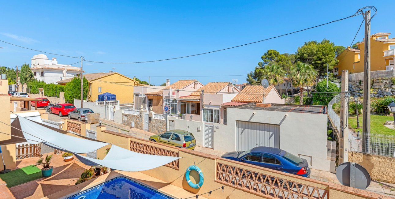 Resale - Villa -
Alfaz del Pi - Alfaz del Pi - Town