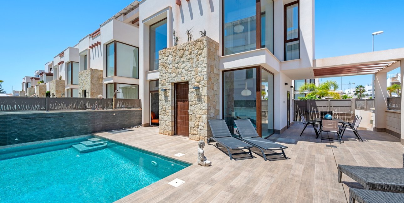 Resale - Villa -
Ciudad Quesada - La Laguna