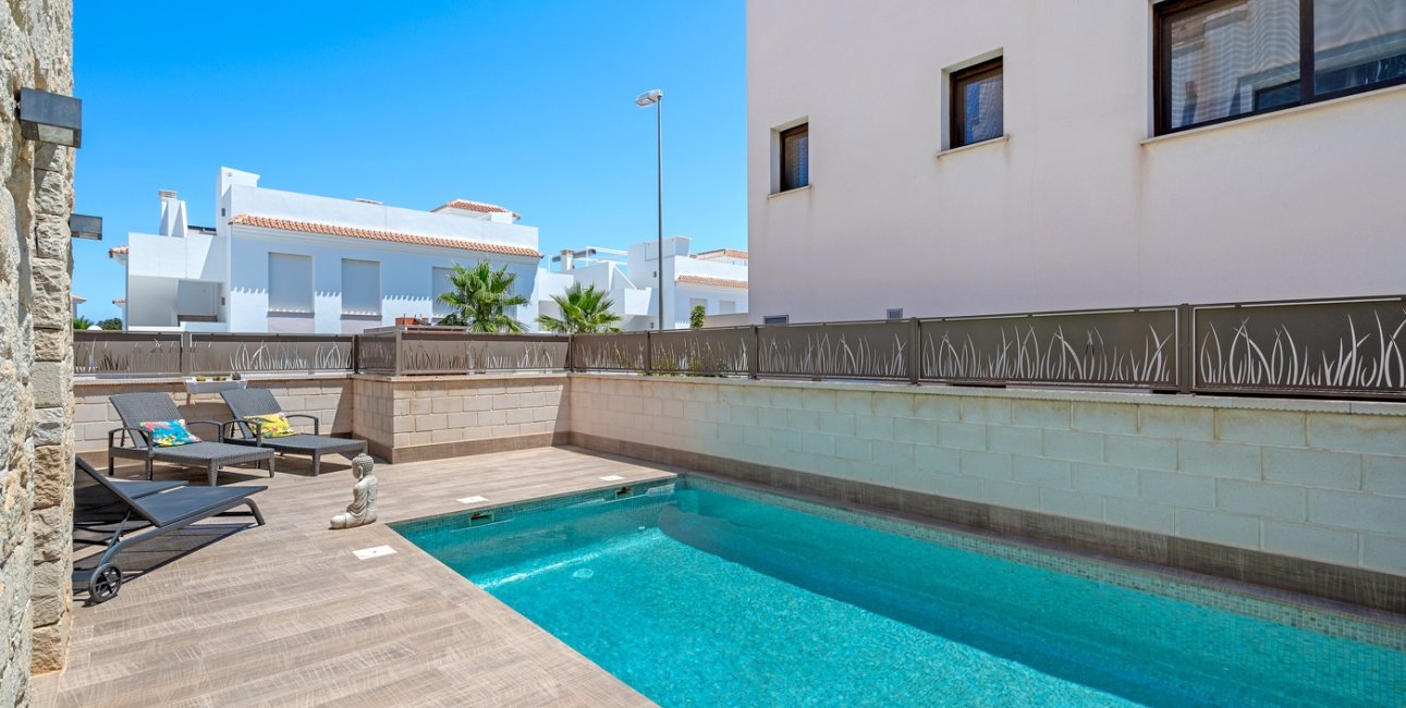 Resale - Villa -
Ciudad Quesada - La Laguna