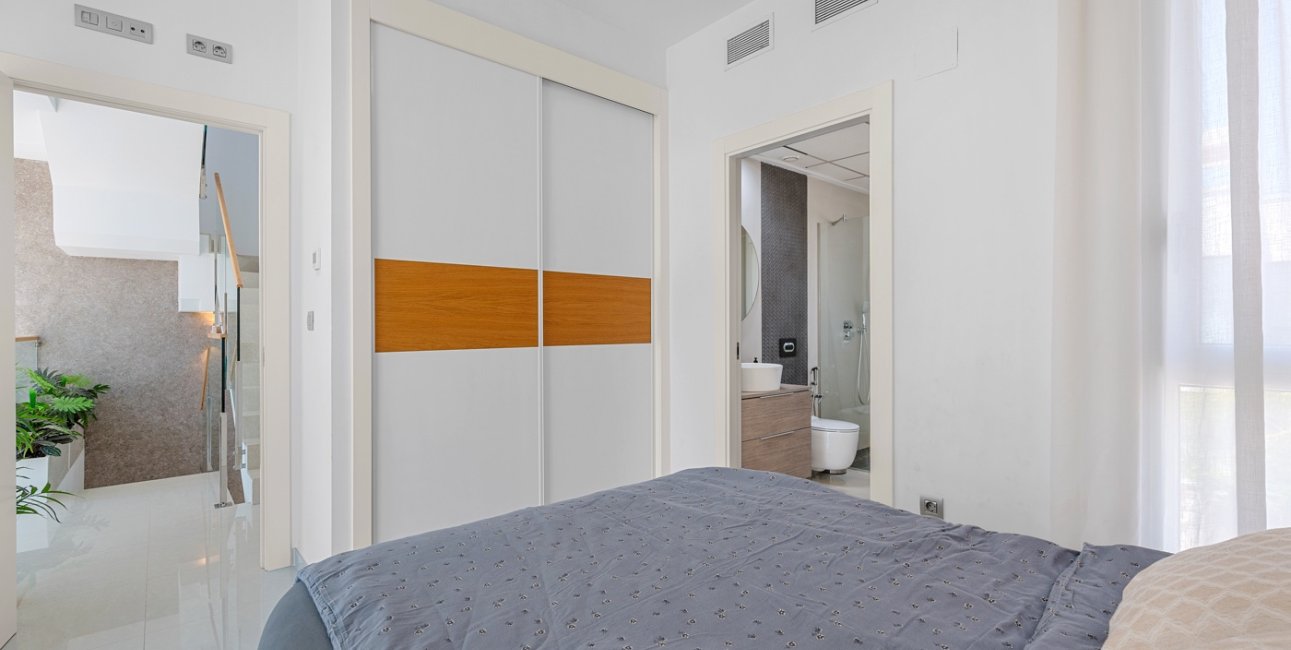 Resale - Villa -
Ciudad Quesada - La Laguna