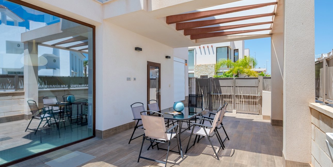 Resale - Villa -
Ciudad Quesada - La Laguna