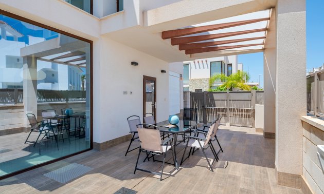 Resale - Villa -
Ciudad Quesada - La Laguna