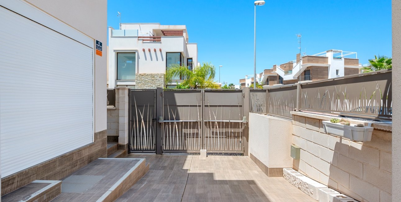 Resale - Villa -
Ciudad Quesada - La Laguna