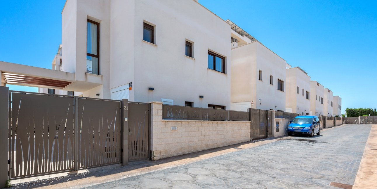 Resale - Villa -
Ciudad Quesada - La Laguna