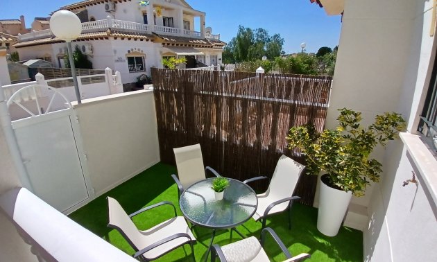 Resale - Townhouse -
Orihuela Costa - La Florida