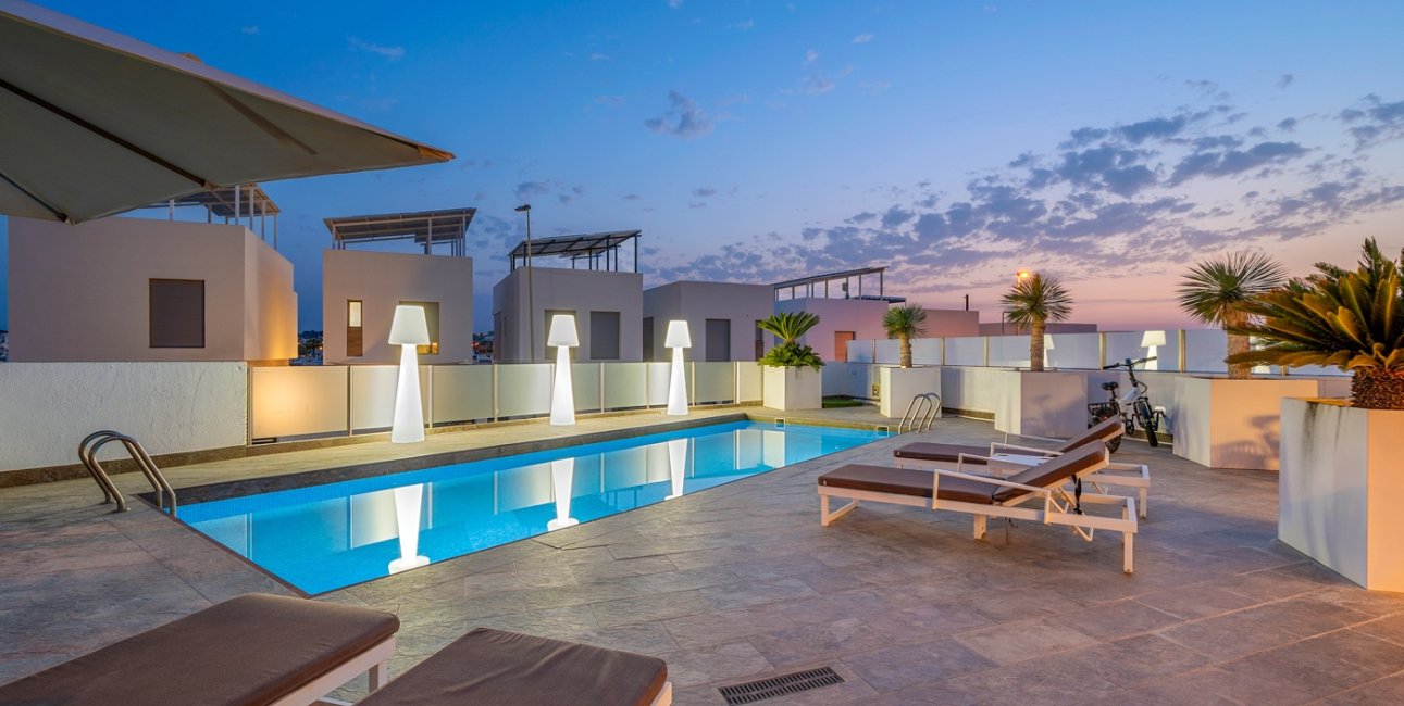 Resale - Villa -
Orihuela Costa - Villamartin