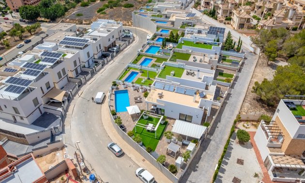 Resale - Villa -
Orihuela Costa - Villamartin