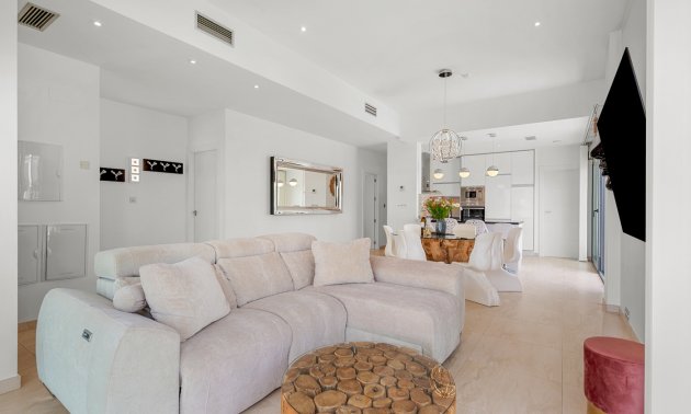 Resale - Villa -
Orihuela Costa - Villamartin