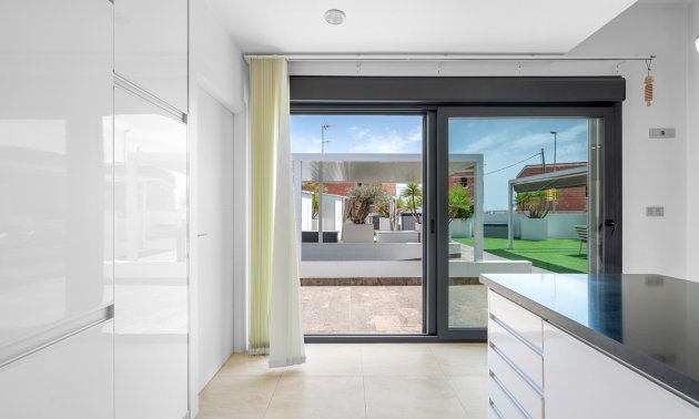 Resale - Villa -
Orihuela Costa - Villamartin