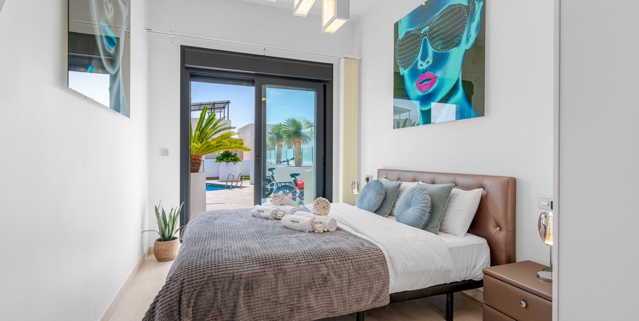 Resale - Villa -
Orihuela Costa - Villamartin