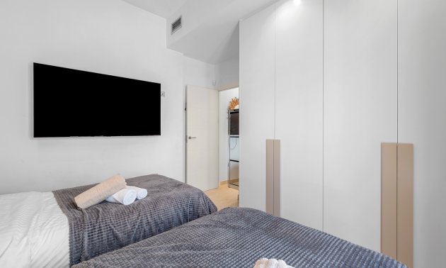 Resale - Villa -
Orihuela Costa - Villamartin