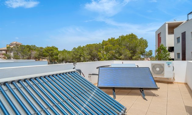 Resale - Villa -
Orihuela Costa - Villamartin