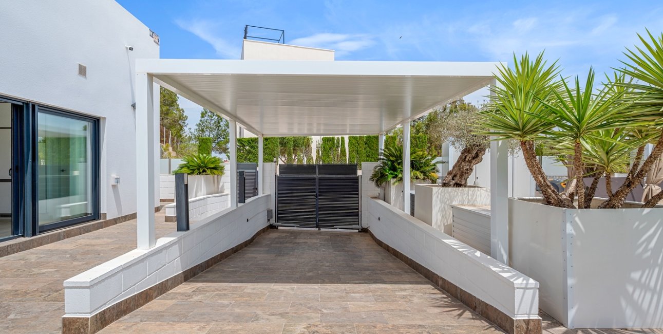 Resale - Villa -
Orihuela Costa - Villamartin