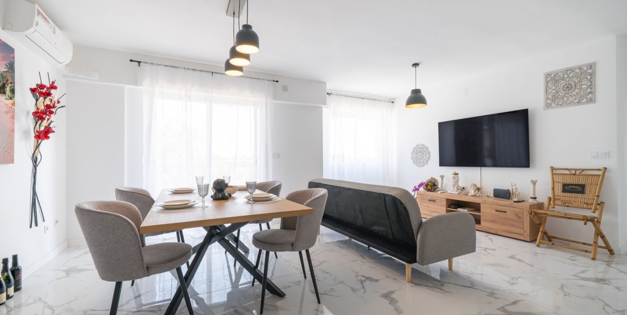 Resale - Apartment / flat -
Orihuela Costa - Punta Prima