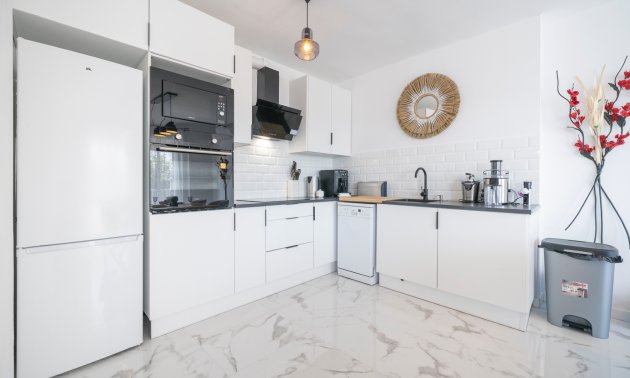 Resale - Apartment / flat -
Orihuela Costa - Punta Prima