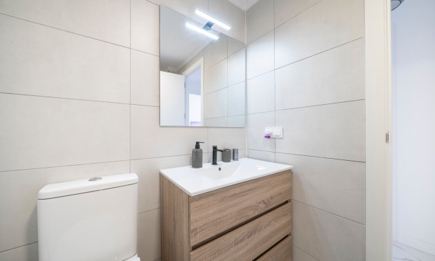 Resale - Apartment / flat -
Orihuela Costa - Punta Prima