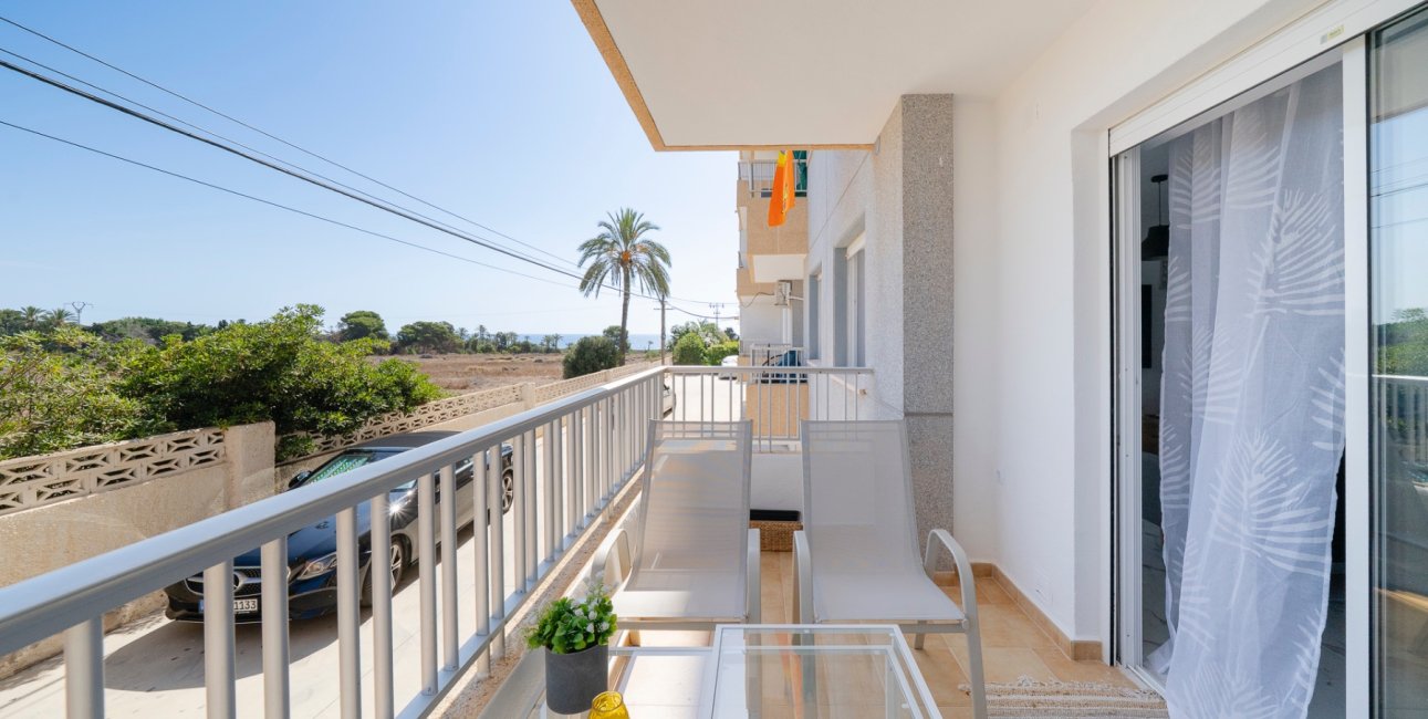 Resale - Apartment / flat -
Orihuela Costa - Punta Prima