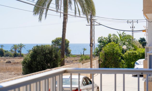 Resale - Apartment / flat -
Orihuela Costa - Punta Prima