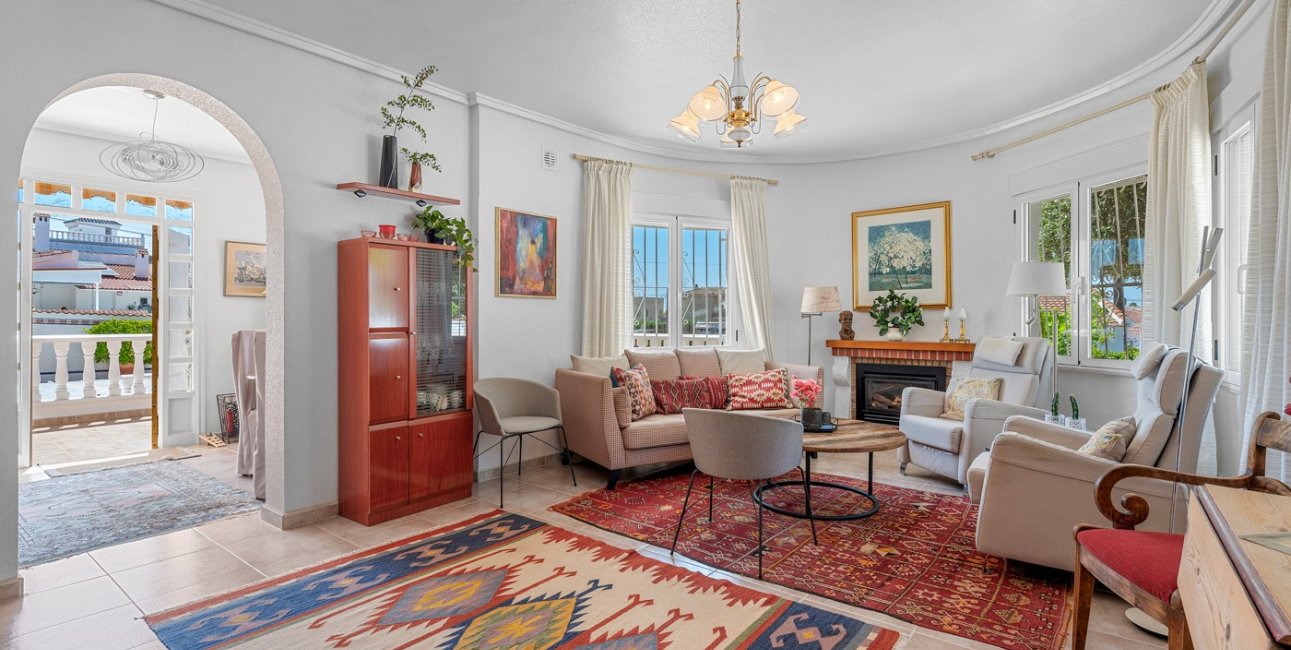 Resale - Villa -
Ciudad Quesada - Ciudad Quesada - Town