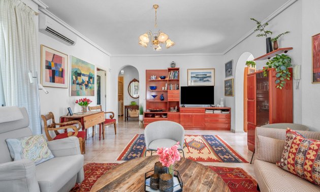 Resale - Villa -
Ciudad Quesada - Ciudad Quesada - Town