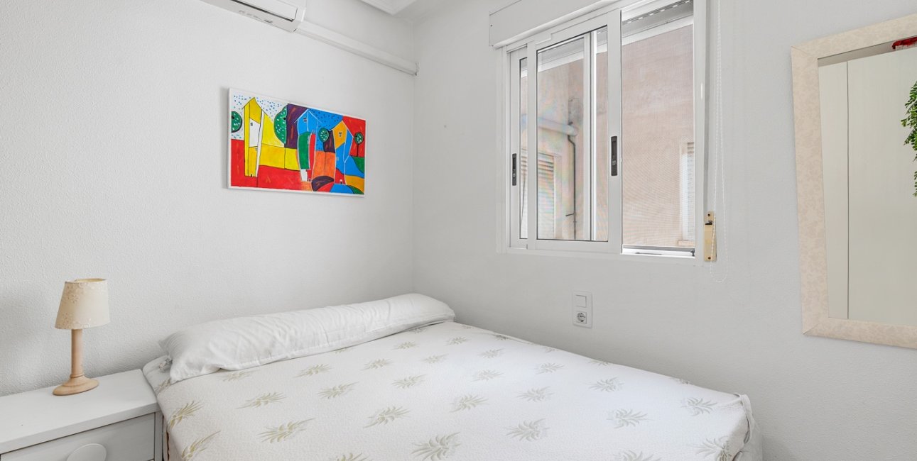 Resale - Apartment / flat -
Santa Pola - Santa Pola - Town