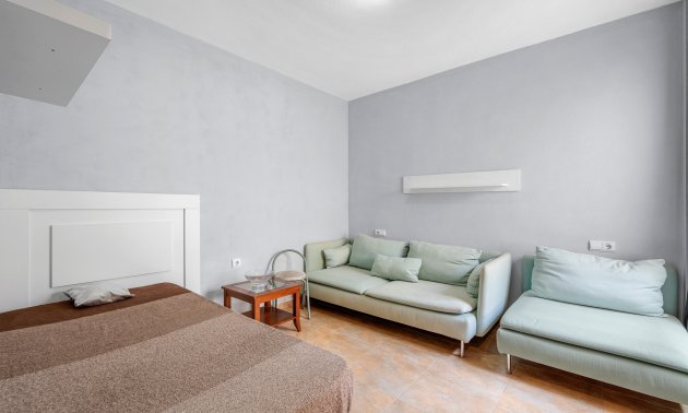 Reventa - Apartamento / piso -
Almoradi - Almoradi - Town