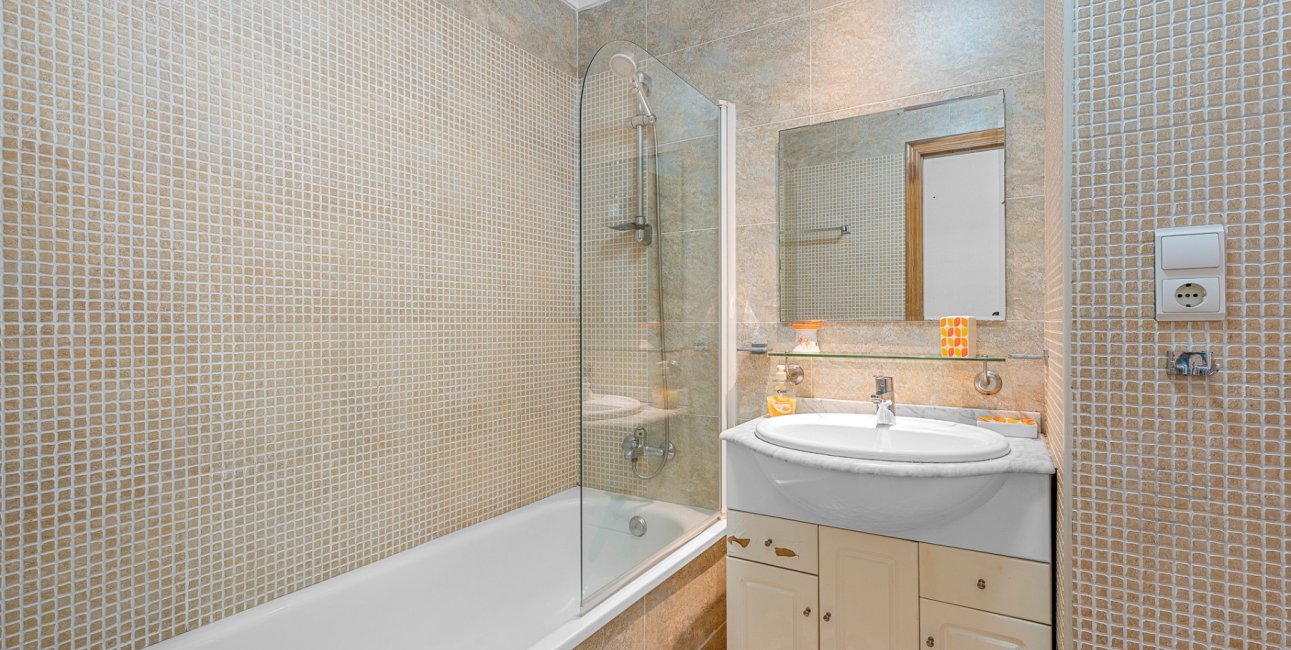 Reventa - Apartamento / piso -
Almoradi - Almoradi - Town