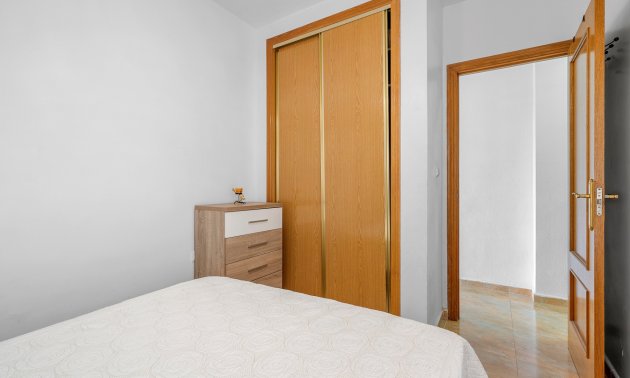 Reventa - Apartamento / piso -
Almoradi - Almoradi - Town