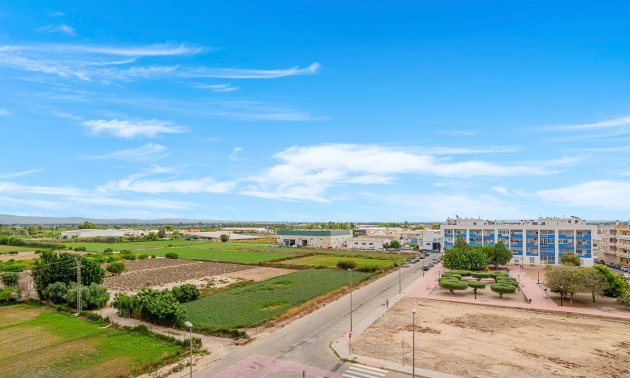 Reventa - Apartamento / piso -
Almoradi - Almoradi - Town