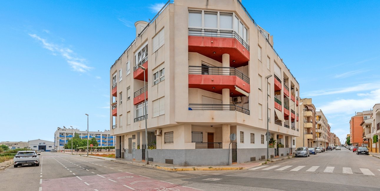Reventa - Apartamento / piso -
Almoradi - Almoradi - Town