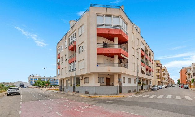 Reventa - Apartamento / piso -
Almoradi - Almoradi - Town