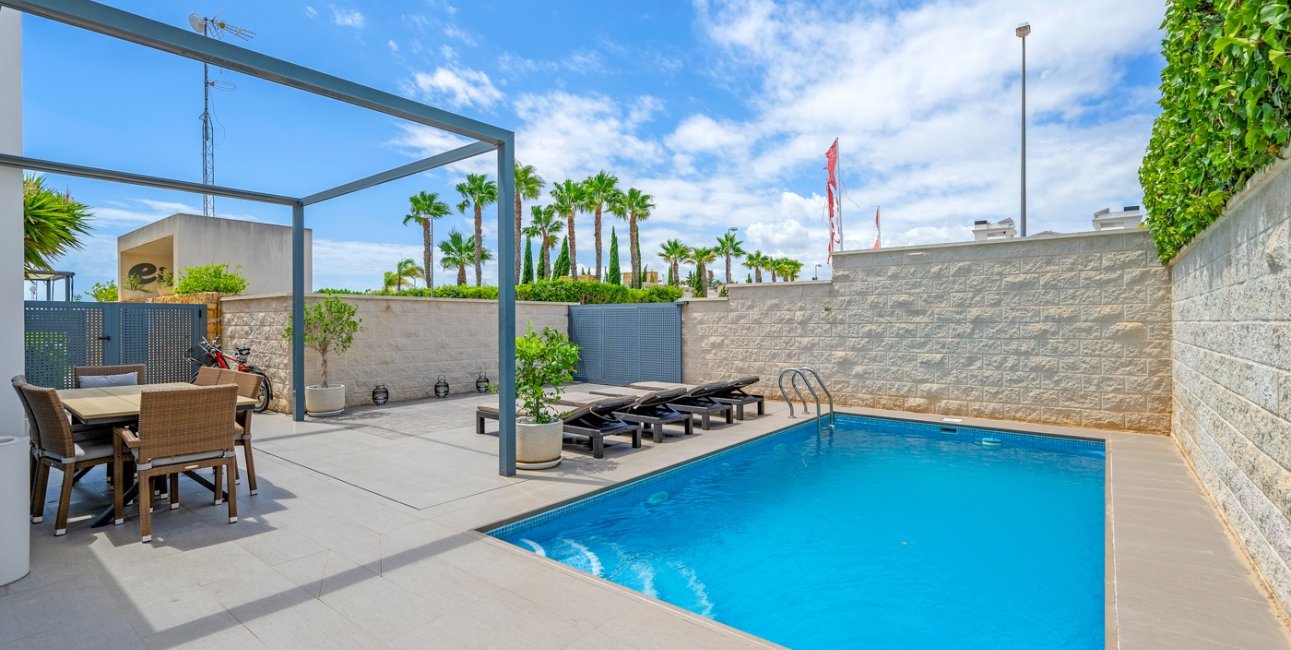 Resale - Villa -
Ciudad Quesada - La Laguna