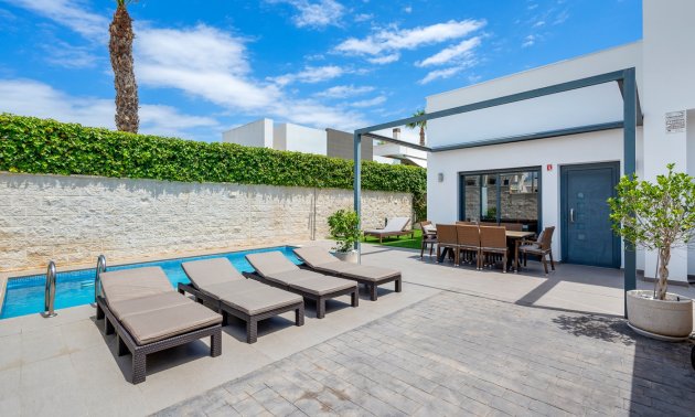 Resale - Villa -
Ciudad Quesada - La Laguna