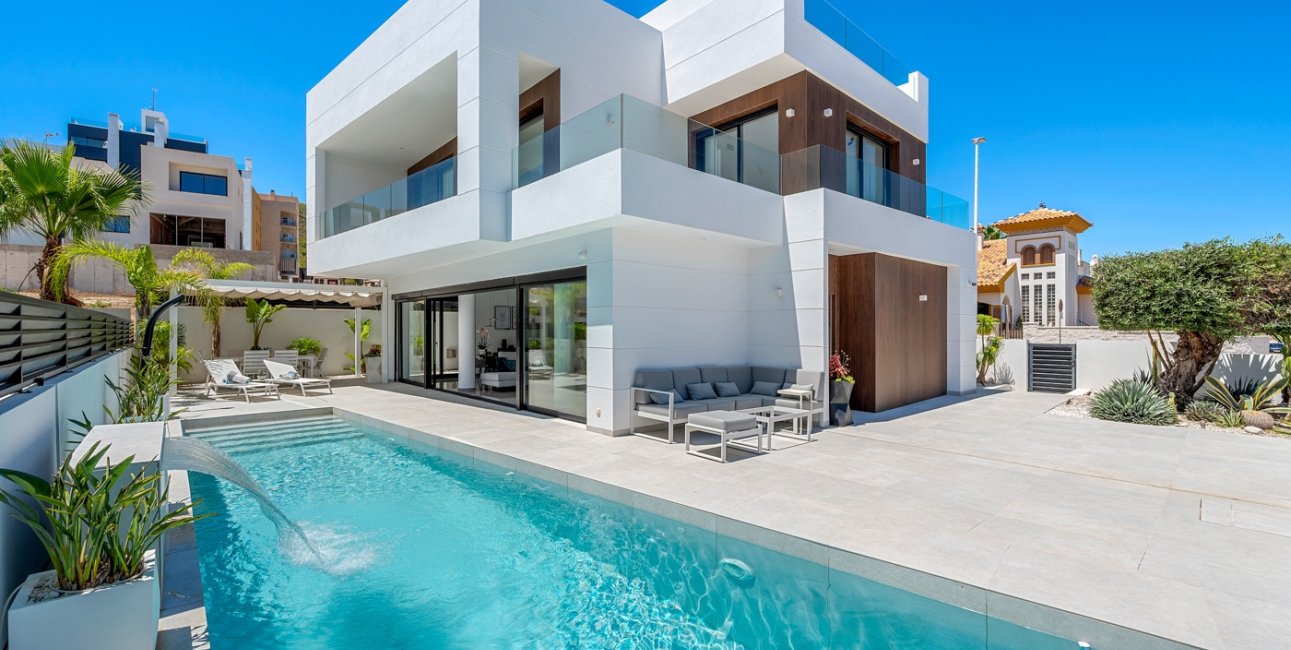 Resale - Villa -
Guardamar del Segura - Los Secanos