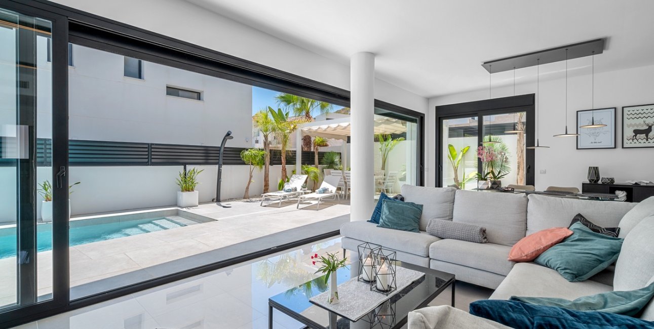 Resale - Villa -
Guardamar del Segura - Los Secanos