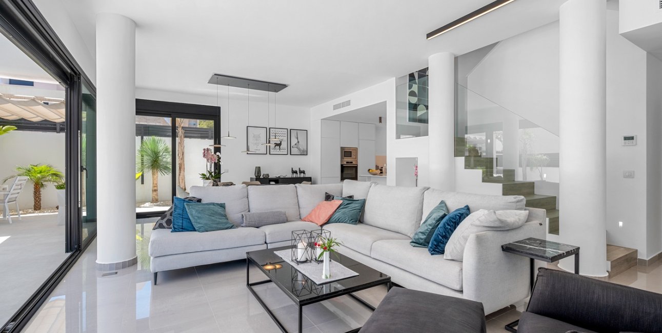 Resale - Villa -
Guardamar del Segura - Los Secanos