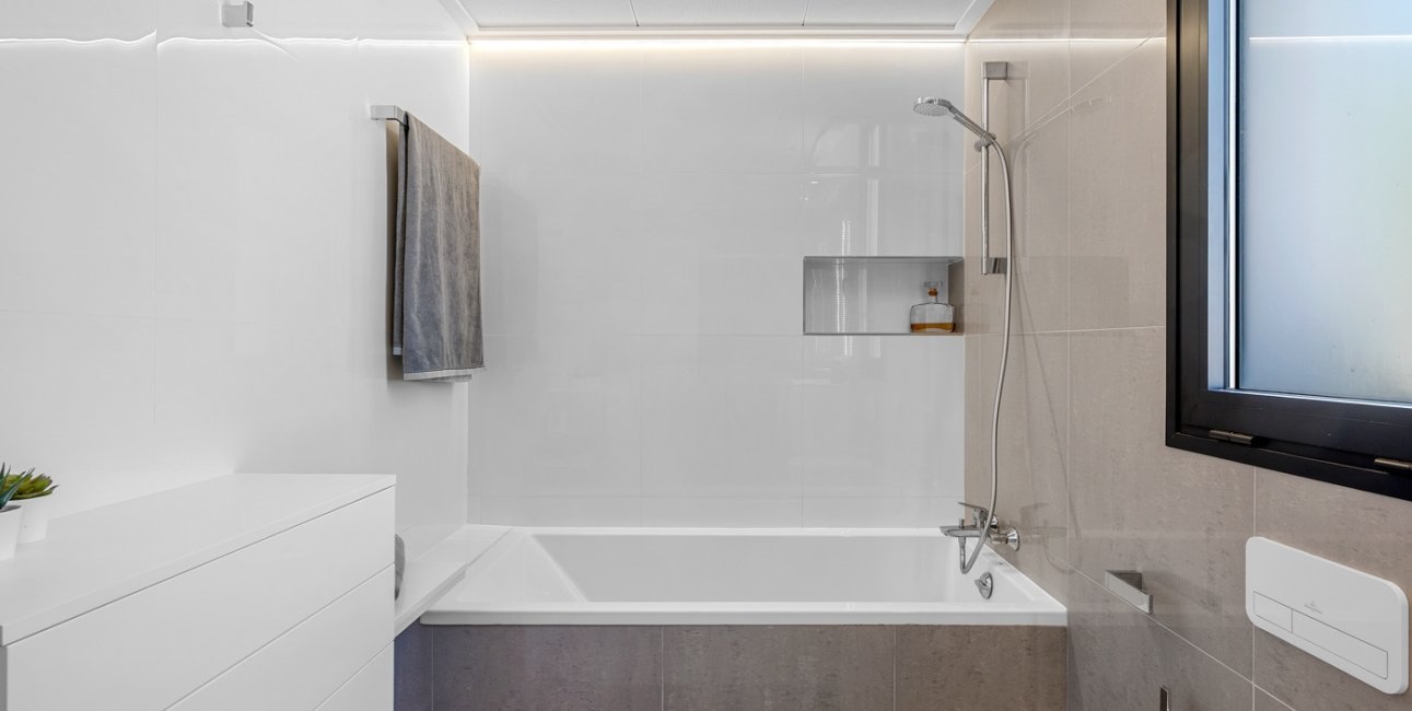 Resale - Villa -
Guardamar del Segura - Los Secanos