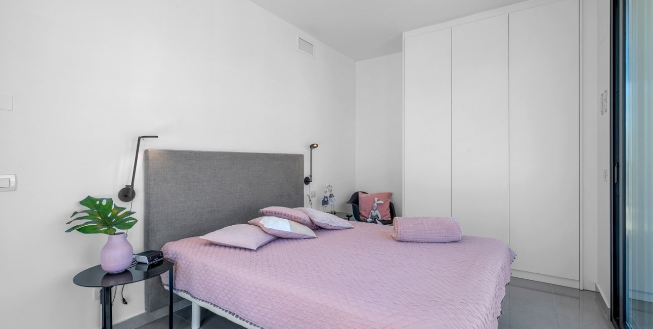 Resale - Villa -
Guardamar del Segura - Los Secanos