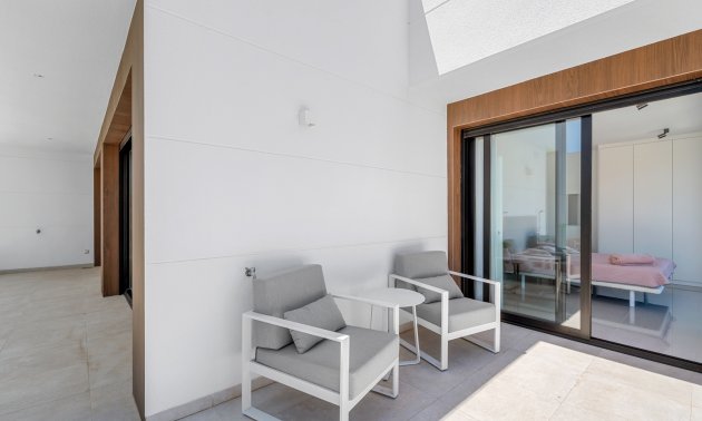 Resale - Villa -
Guardamar del Segura - Los Secanos