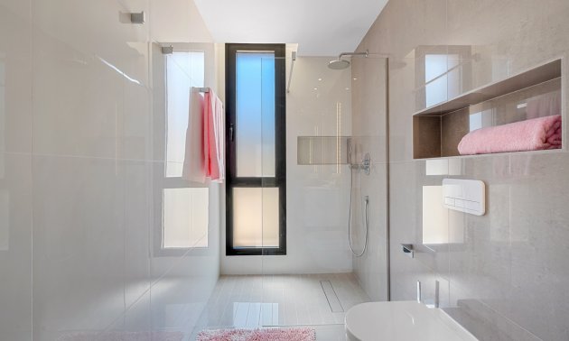 Resale - Villa -
Guardamar del Segura - Los Secanos