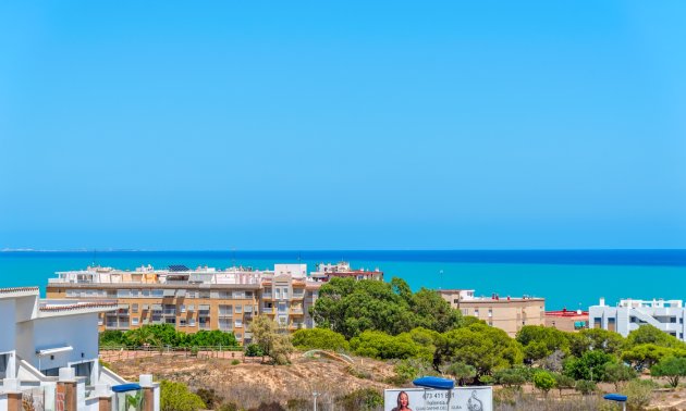 Resale - Villa -
Guardamar del Segura - Los Secanos